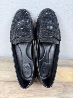 Born Malena Leather Croc Embossed Penny Loafers Black Women's Size 7 Beautiful!